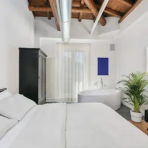 The Silver Lava - A Luxury Boutique Appartement Catane